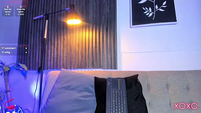 Chat +18 de Tiffany_yu ao vivo