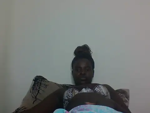 PrettyEve's Live XXX Chat