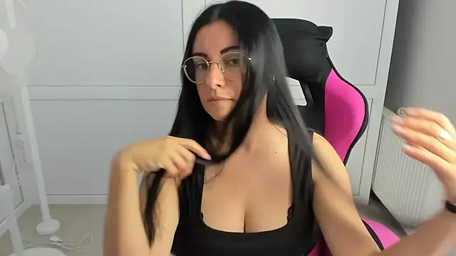 ChloeVibee's Live XXX Chat