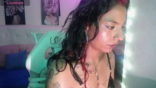 Chat XXX en directo de SamathaMay