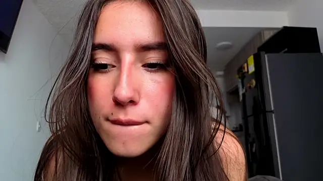 Adhara_Kitten XXX чат на живо