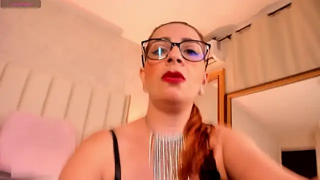 rrici Adlı Modelin Canlı XXX Sohbeti