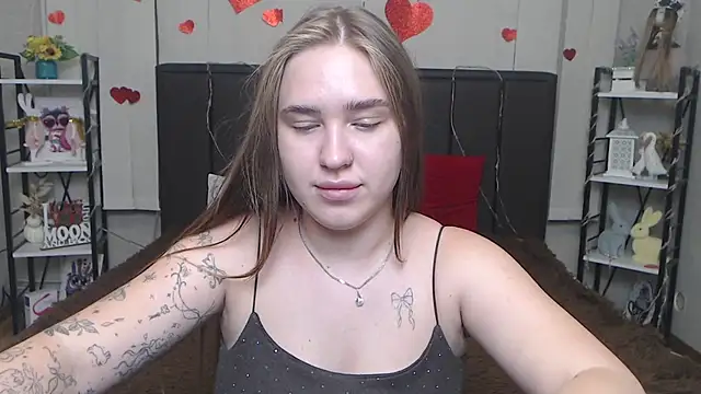 LauraHlot 即時 XXX 聊天