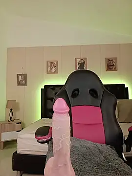 LolaVillalobos' Live XXX Chat