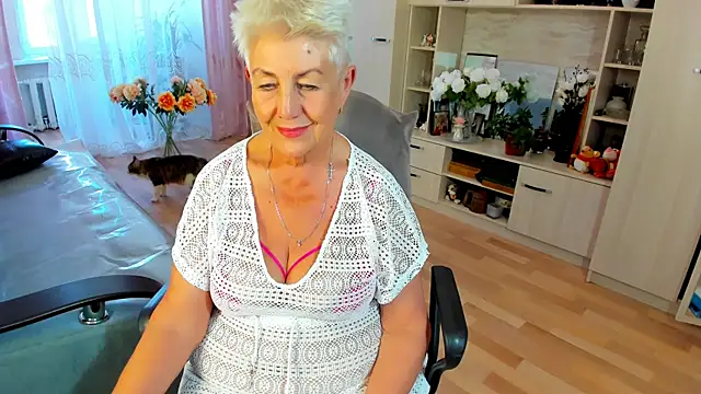 HotandMature Chat XXX in diretta