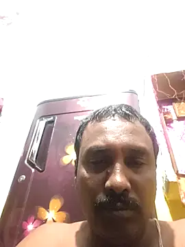 Chat +18 de Priyasexcpl ao vivo