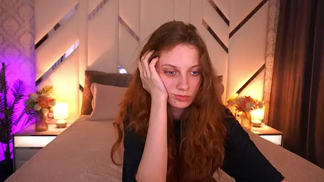 CuteeFoxy's Live XXX Chat