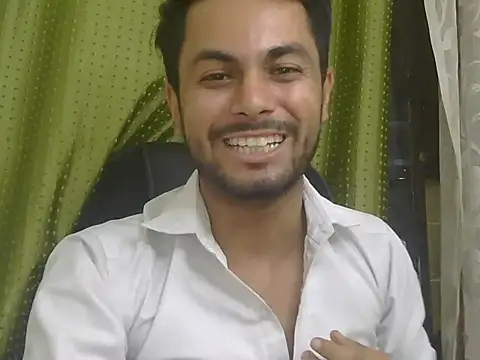 Stubborndesiboy's Live XXX Chat