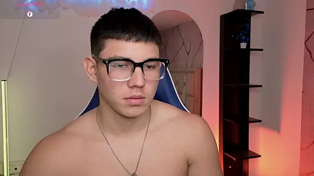 JamesCr_ Live XXX Chat