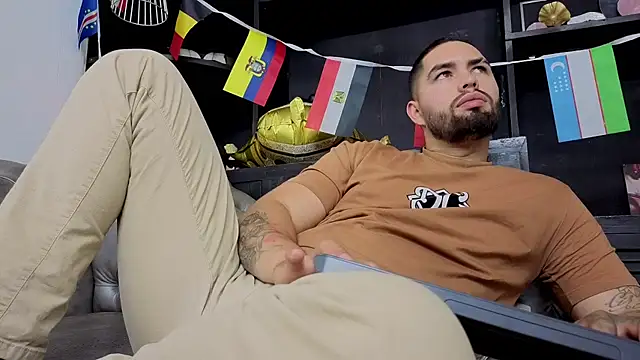 matteosantos élő XXX-chatje