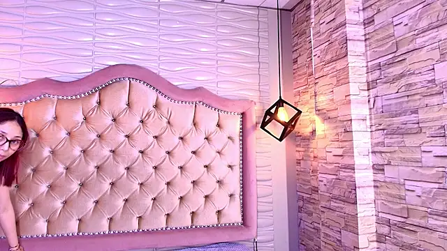 stephaniesun_ Adlı Modelin Canlı XXX Sohbeti