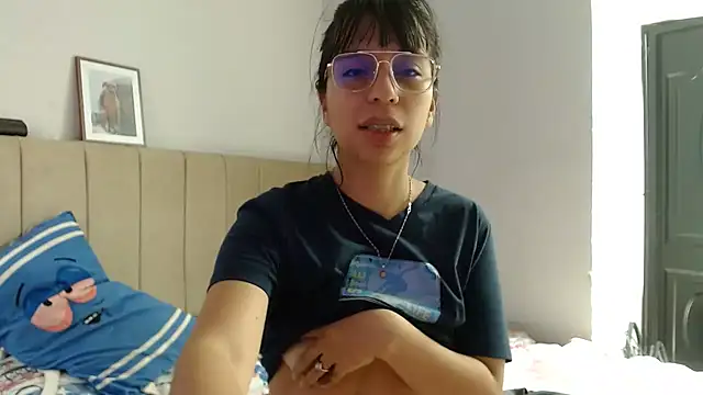 xx_nath_xx's Live XXX Chat