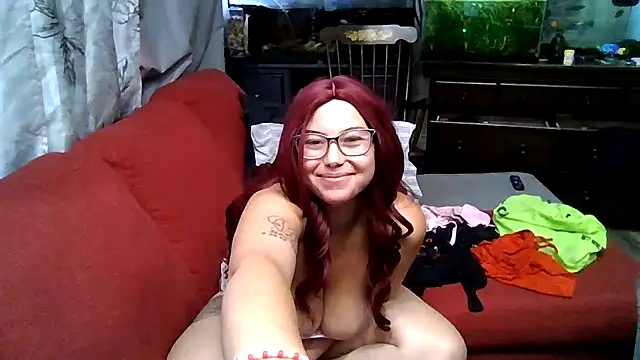 Chatroom XXX en direct de FreakyDreama
