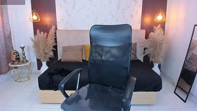 Charlottmonroe's Live XXX Chat