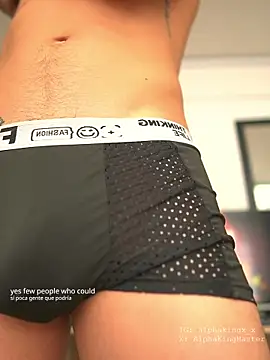 AlphaMasterXxx – Live XXX-chat