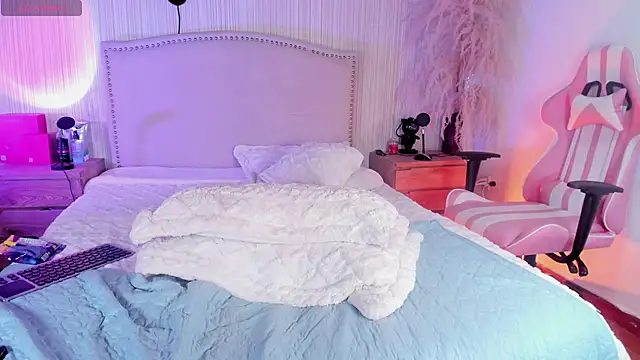 ashleey_doll Adlı Modelin Canlı XXX Sohbeti