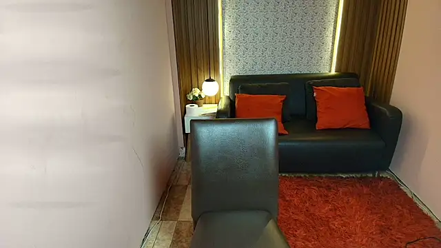 XXX chat uživo modela MoriahStorm