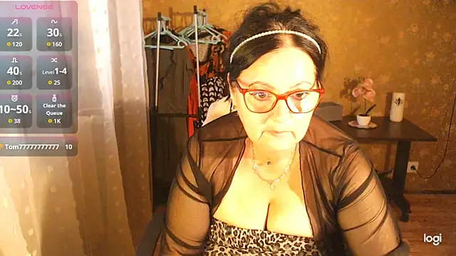exiMIlf's Live XXX Chat