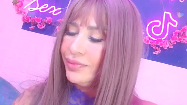 JakelineKitty 在線直播表演