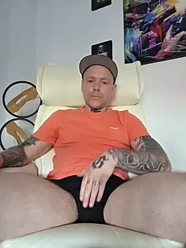 BeYourToy webcam show