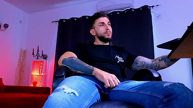 Chat XXX Live MightyAaron66