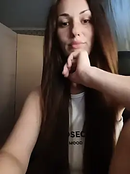 LunaCrystall élő XXX-chatje
