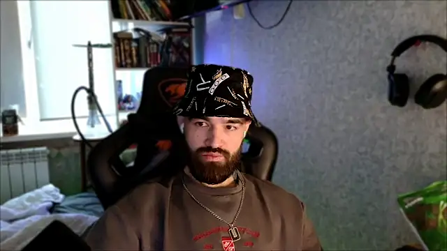 _Serious_Man live XXX chat