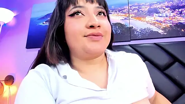 Chatroom XXX en direct de Emma_monserrat