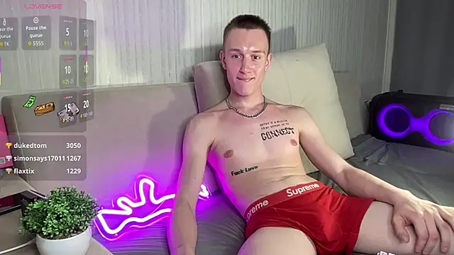 Travis_Gracile's Live XXX Chat