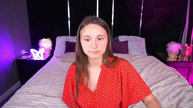 TinyNatalie's Live XXX Chat