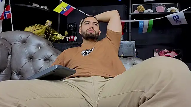 matteosantos Chat XXX in diretta