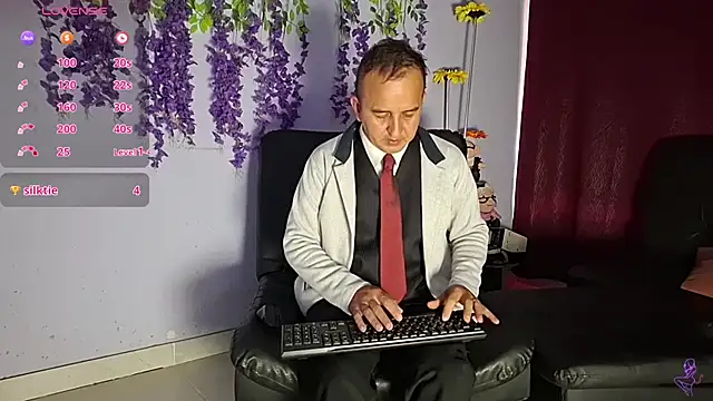 GreisyAndHazzan: онлайн-секс-чат
