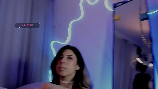 Sara_Foxx1's Live XXX Chat