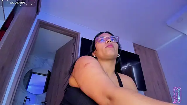 Chatroom XXX en direct de iriss_25