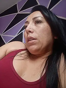 Laura_martin_ Adlı Modelin Canlı XXX Sohbeti