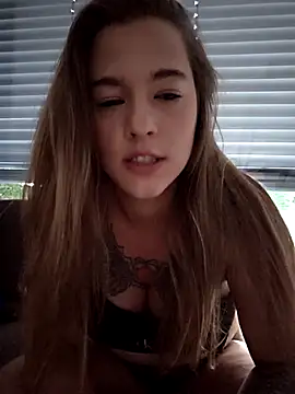XXX chat uživo modela Luna_Lynn