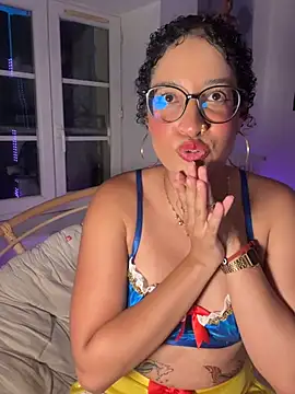 Chat XXX en directo de Lauyako_974