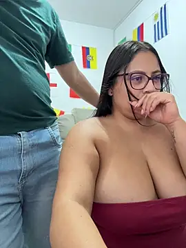 Angie_e লাইভ XXX চ্যাট