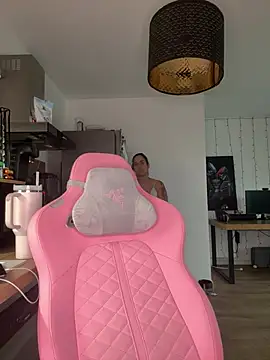 LaPetiteKim live XXX chat