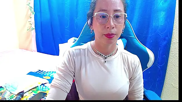 Gia_leinn Chat XXX in diretta