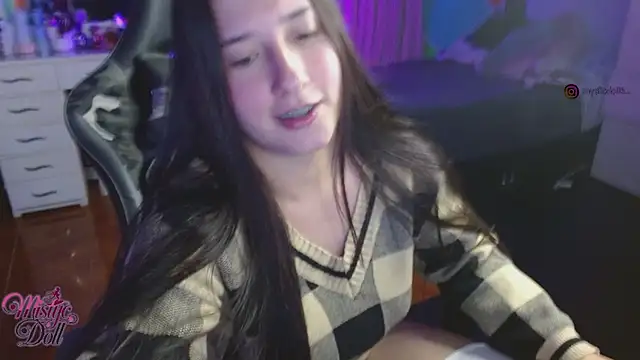 Mysticdooll69 现场XXX聊天