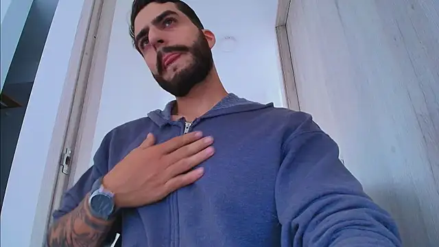 thomas_gun Adlı Modelin Canlı XXX Sohbeti