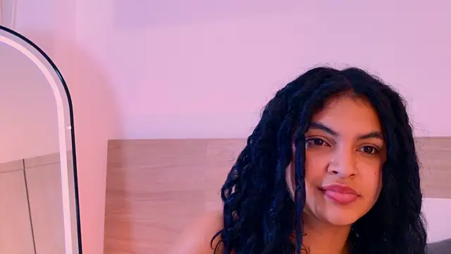 XXX chat uživo modela MelodyAlvarez