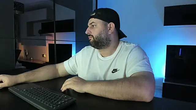 DravenPeak's Live XXX Chat