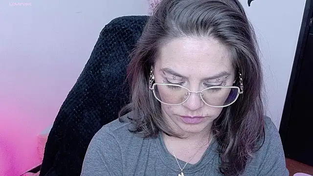 Chat +18 de Luciifeer_ ao vivo
