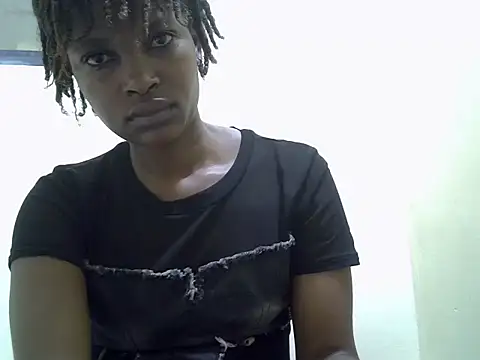 Chat +18 de Pettite_ainah ao vivo