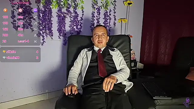 GreisyAndHazzan Chat XXX in diretta