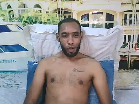 IndianMagicMike Chat XXX in diretta