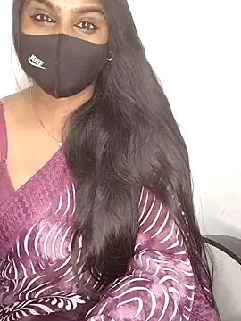 แชท XXX สดของ Tamil_Azhaghi