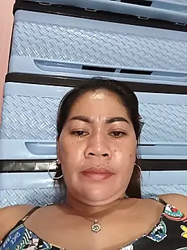 Chat XXX ao vivo de SweetChubbyMommy_02